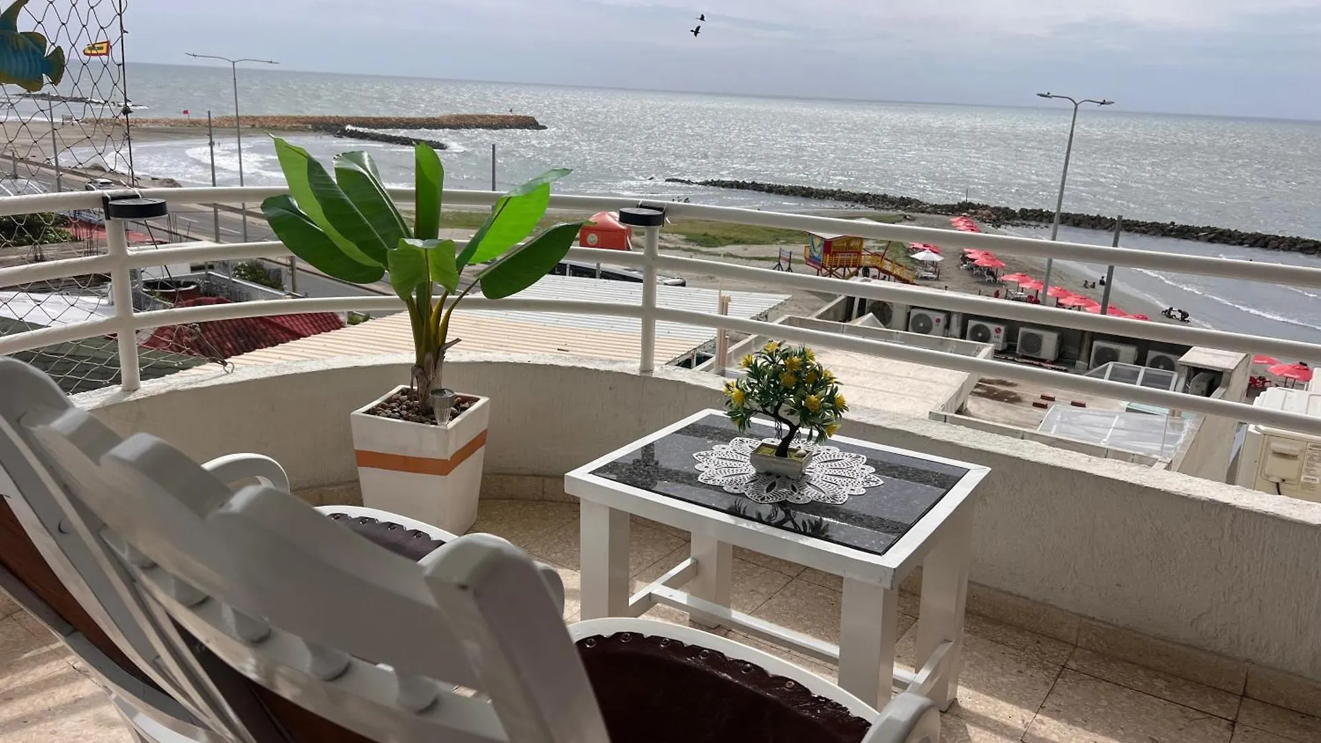 Cartagena Beach Front Apartment 0*,  Colômbia